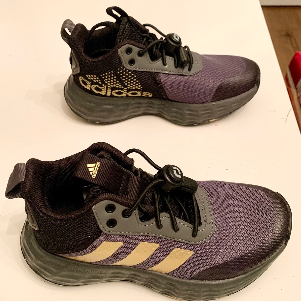 ADIDAS BOYS LITTLE KID OWN THE GAME 2.0